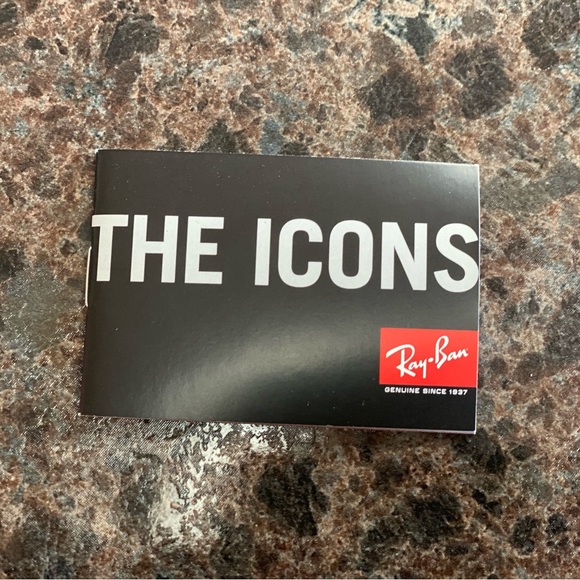 Ray-Ban Aviators - Picture 3 of 9